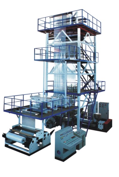 TL三層共擠上牽引旋轉(zhuǎn)吹膜機(jī)組