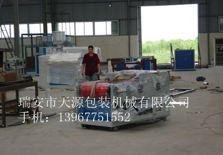 流延膜復(fù)卷機(jī)