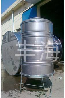 不銹鋼圓柱型保溫水箱