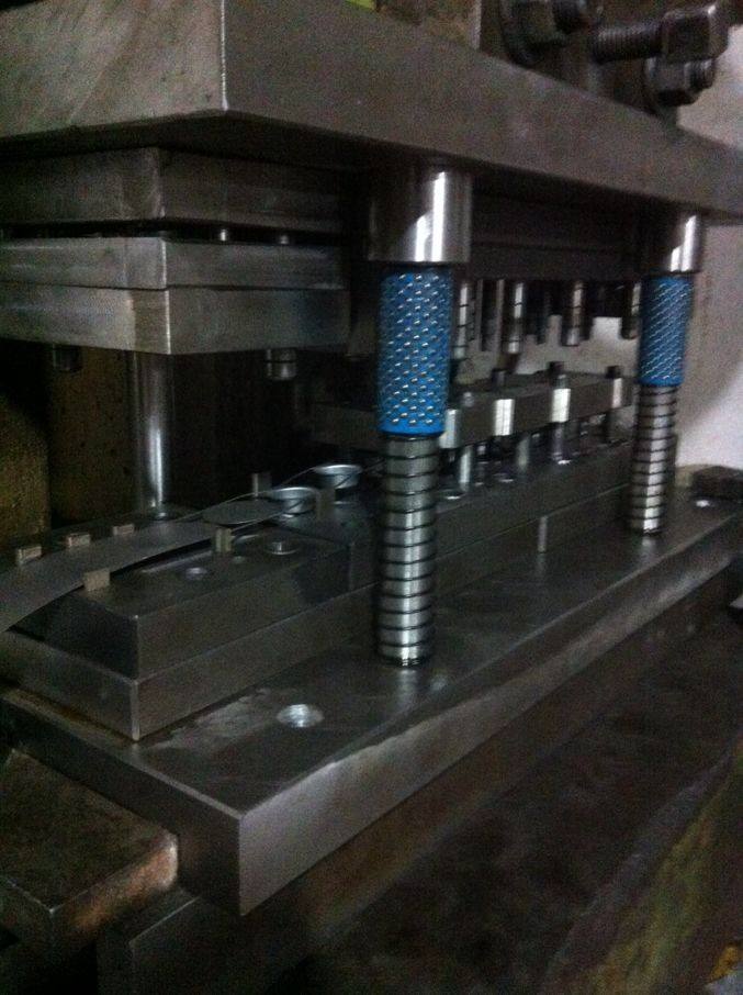 對(duì)外銷售拉伸模具（全自動(dòng)模具.級(jí)進(jìn)模.多工位成型模具）.拉伸