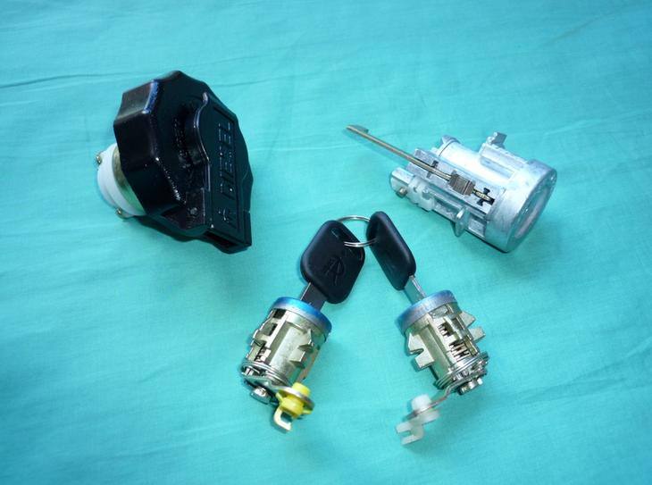 五十鈴配件，凱運一開四全車鎖芯