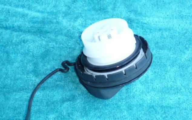 豐田凱美瑞油箱蓋