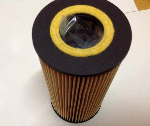 奔馳奧斯龍紙制HU951X環(huán)保機油濾清器 濾芯