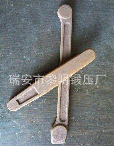 供應(yīng)各種鍛壓件及毛坯成品