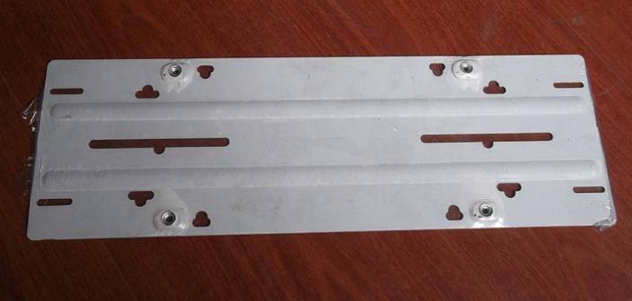 廠家低價供應(yīng)不銹鋼進口汽車車牌架轉(zhuǎn)換(長)底托 車牌托盤支架