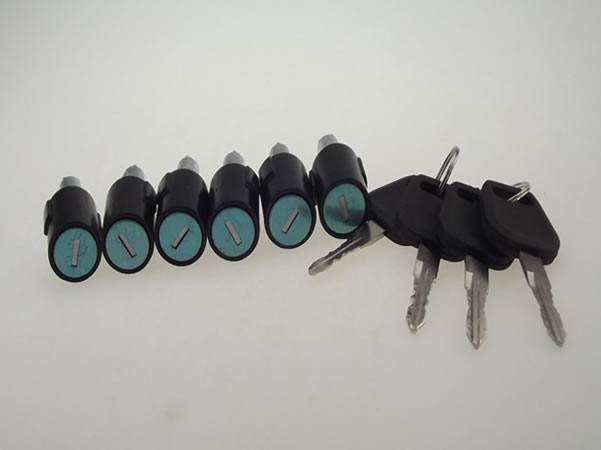 供應(yīng)一款電動車車棚門鎖用鎖芯