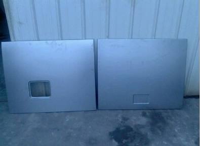 大中巴客車FZ6760兩側行李箱外板