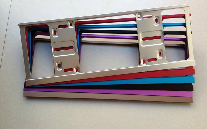 專業廠家直銷鎂合金車牌架