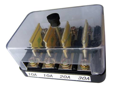 四檔保險絲盒(透明蓋)BX504