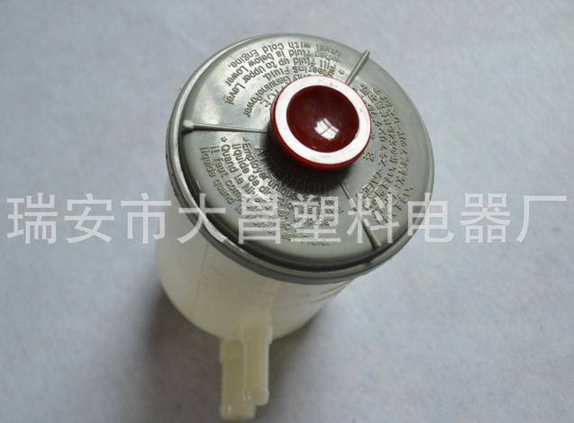 豐田 現(xiàn)代油杯 歐寶通風管 汽車配件