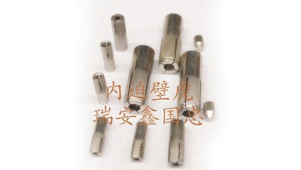 內(nèi)迫壁虎（頂爆）