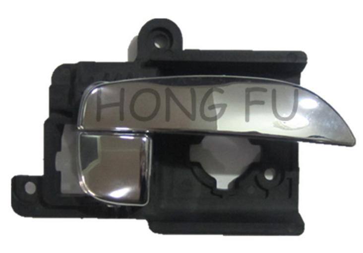 現(xiàn)代悅動內(nèi)拉手