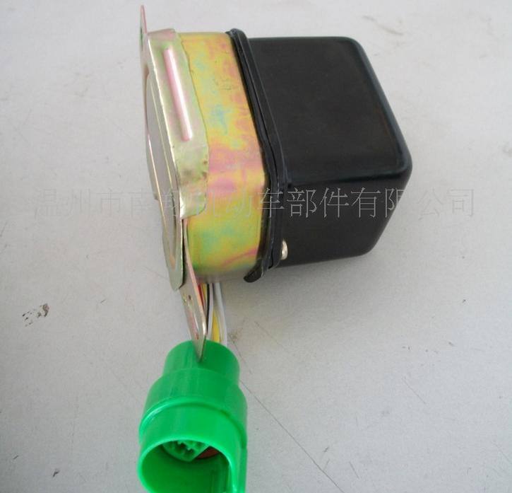 機(jī)械式電壓調(diào)節(jié)器、 繼電器 、 閃光器