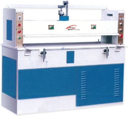 DX-25T液壓平面式裁斷機