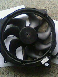 帕薩特領(lǐng)馭散熱器風(fēng)扇QS.QF1205A