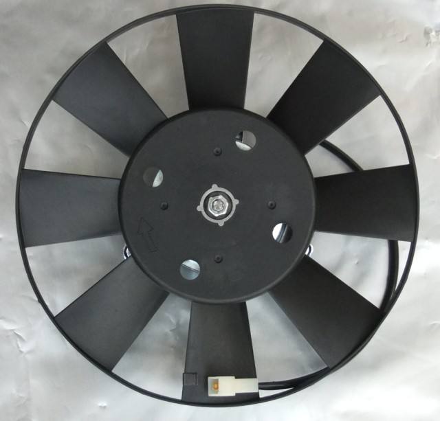 散熱器風(fēng)扇