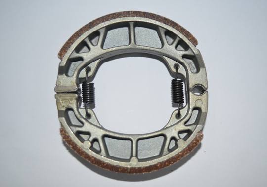 YS-B-010(CG125)摩托車(chē)剎車(chē)蹄