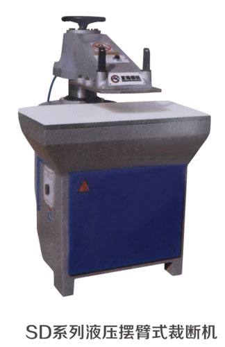 全電腦控制卷材移動頭式自動化連續作業裁斷機（帶吸盤）