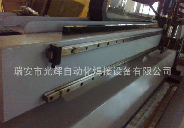 ZF-2000直縫焊接專機(jī)