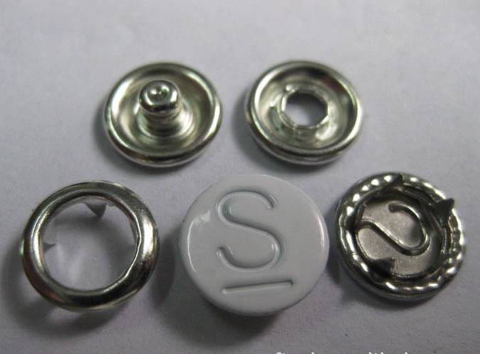 供應(yīng)包面五爪扣，銅質(zhì)五爪扣，噴漆五爪扣，廠家直銷，金屬鈕扣