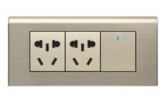 10A250V一位雙控點開關帶二位五孔