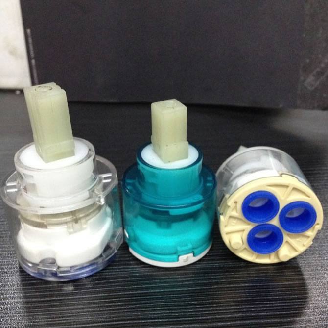 專業(yè)批發(fā)T40、35透明平腳精密陶瓷閥芯 塑料閥芯，優(yōu)質(zhì)閥芯