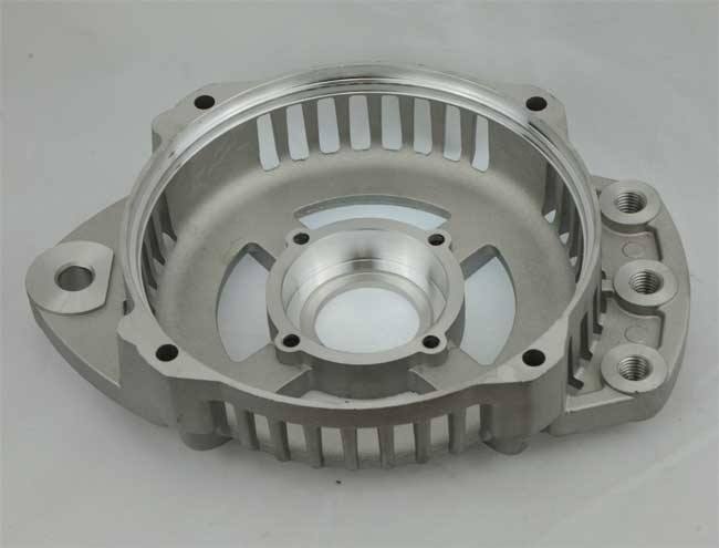 28 起動機鋁端蓋 鋁壓鑄件