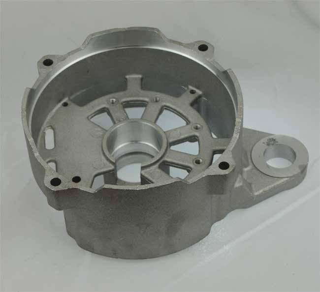 15 起動機(jī)鋁端蓋 鋁壓鑄件