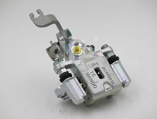 現(xiàn)代伊蘭特后（新老款）卡鉗