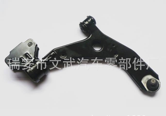 馬自達3下擺臂/控制臂BBM2-34-300 RH BBM2-34-350 LH （10款