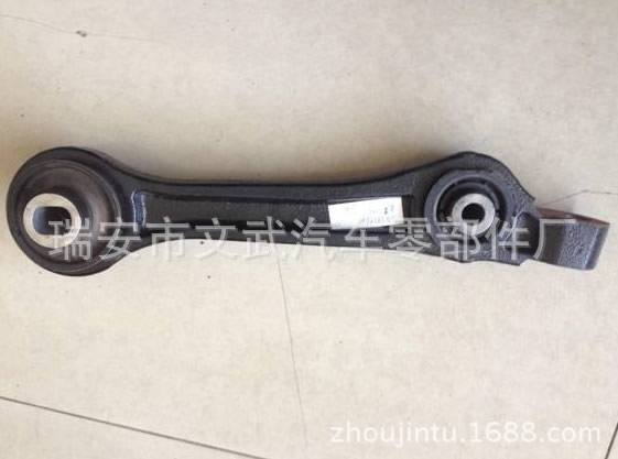 克萊斯勒/下懸掛/控制臂/擺臂/懸掛4782561