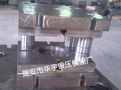 300T 摩擦壓力機(jī)3柱圓型模座