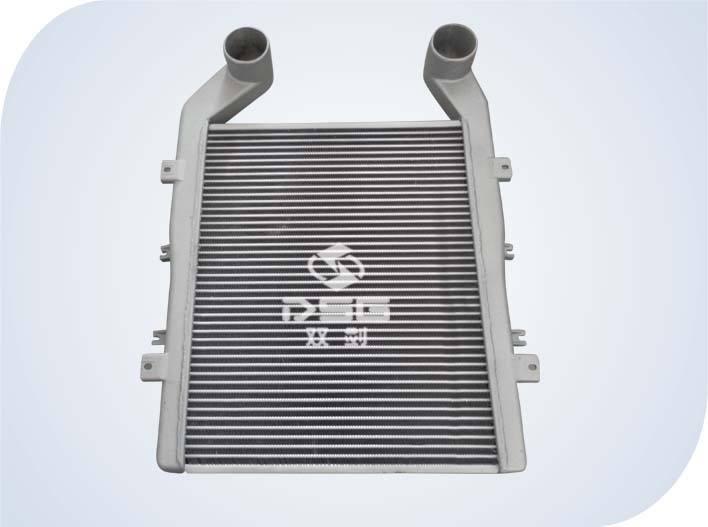 ZGQN-038NZ9531530104重汽中冷器