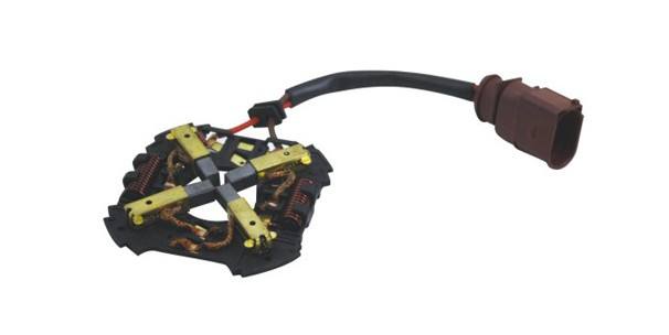 LT138621汽車電機(jī)刷板總成