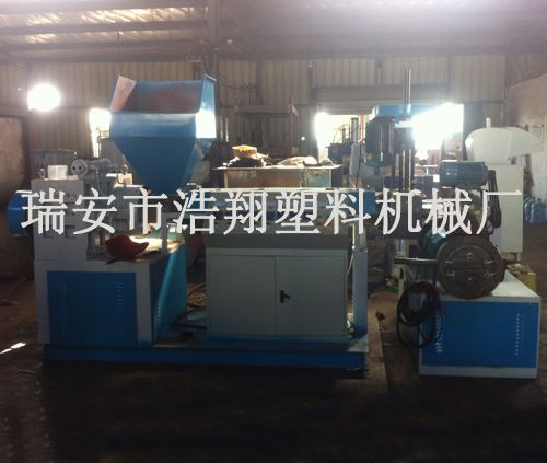 PVC-PE-PP-ABS拉條造粒機(jī)3
