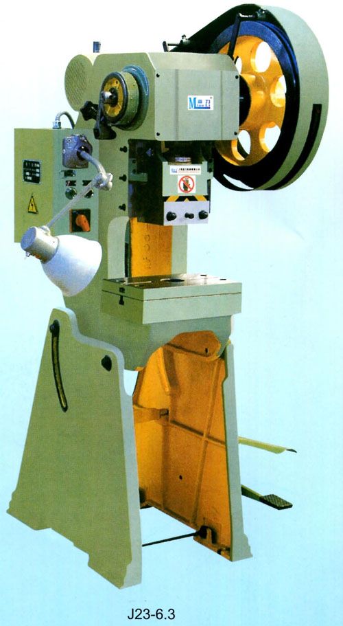 J23系列開(kāi)式可傾壓力機(jī)