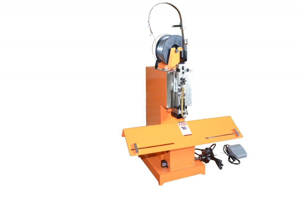 TSD101經濟型臺式單頭訂書機