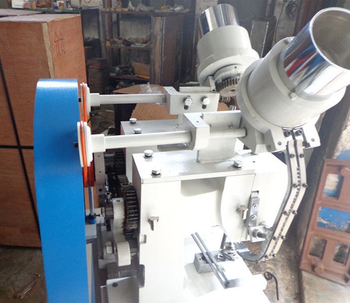 雙頭自動(dòng)鉚釘雞眼機(jī)，雙面鉚釘雞眼機(jī)