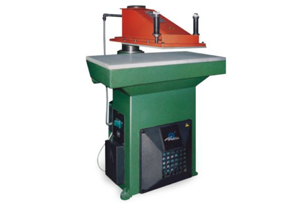 XZ-20T 液壓搖臂裁斷機