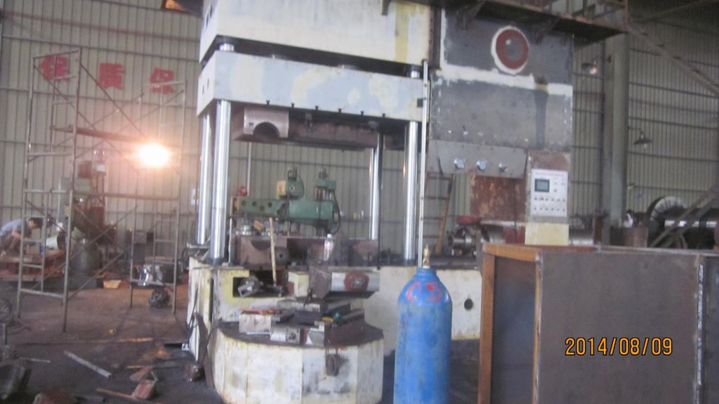 YW-400T彎頭冷推成型機