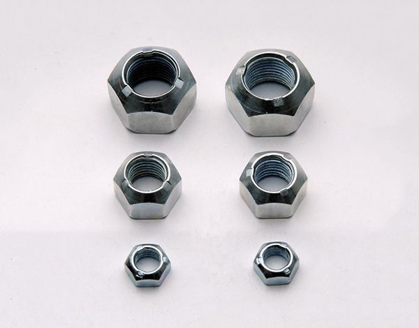 三點(diǎn)鎖緊螺母1_3117