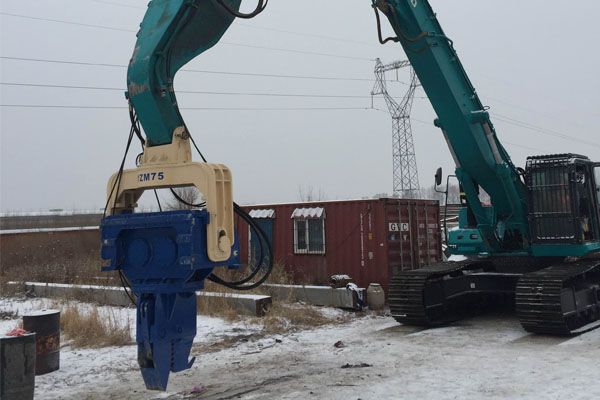 YZM75挖機(jī)振動(dòng)錘