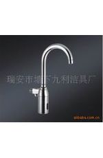 全自動(dòng)感應(yīng)水龍頭、醫(yī)用水龍頭