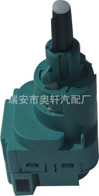 大眾斯柯達明銳剎車燈開關(guān)1C0 945 511 A 726 945 511