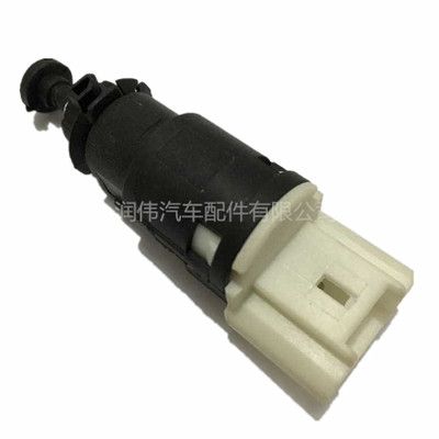 雷諾剎車燈開(kāi)關(guān) 8200276361