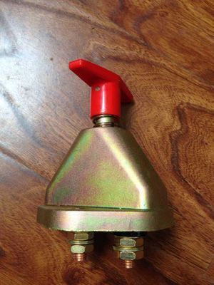 電源總開關(guān)，電瓶開關(guān)，急停開關(guān)