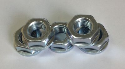 六角法蘭面螺母，M18x1.5，對(duì)邊27，厚度18，發(fā)電機(jī)，起動(dòng)機(jī)配套