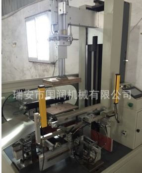 天地蓋成型機，半自動成型機，高效生產各種大小不同盒型