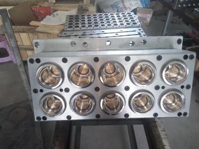 一次性塑料杯，碗，快餐盒的模具