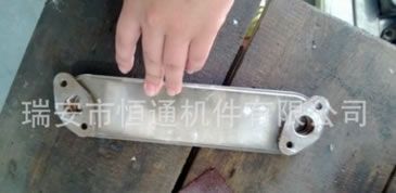 日野W04D oil cooler 機油冷卻器